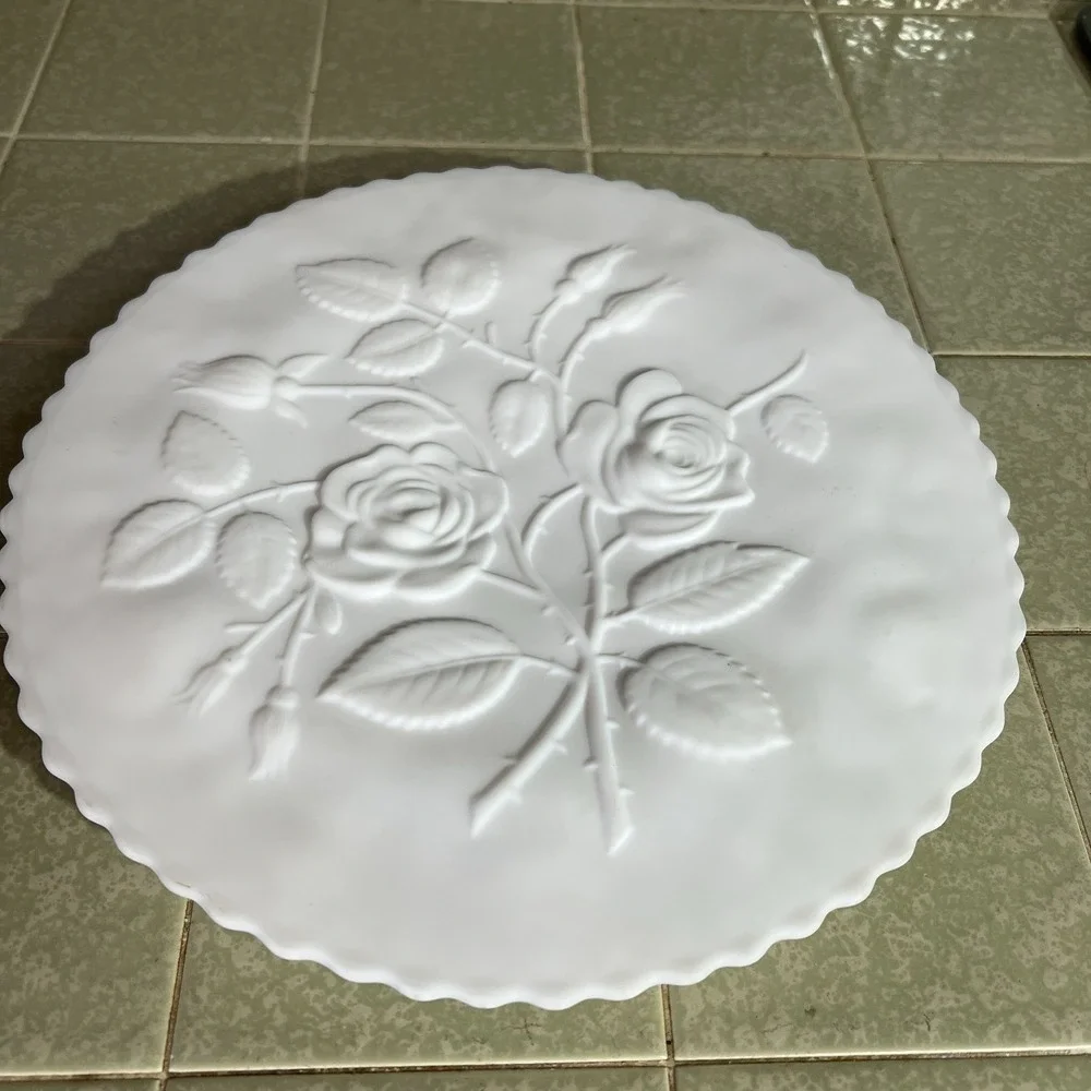 Vintage‎ Imperial Satin Milk Glass Cake, Buffet Plate Raised Roses Excellent 11